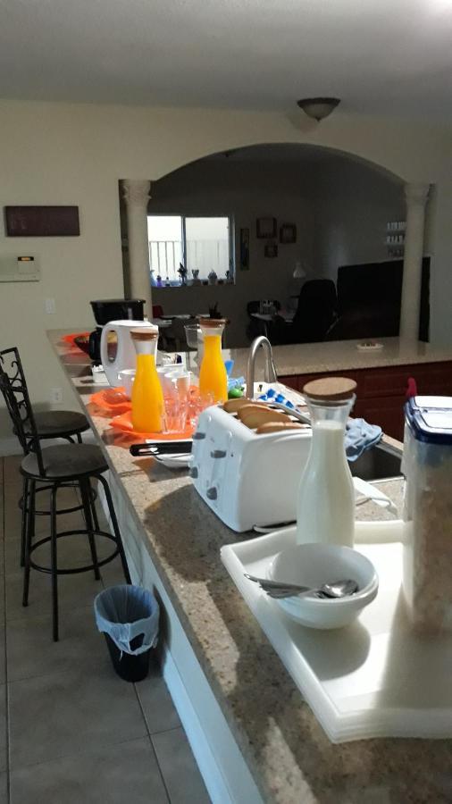 Hennesseey House Florida 迈阿密 外观 照片